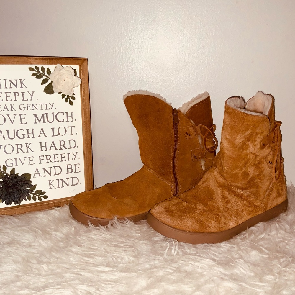 Koolaburra  by UGG Size 8